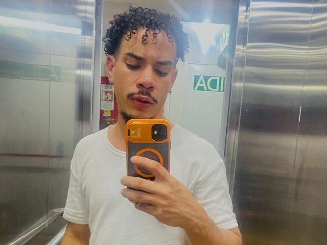 WildLeoHot - Live sex cam - 25628609