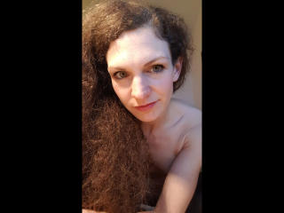 Cute-curly-hot - Live sex cam - 25629381