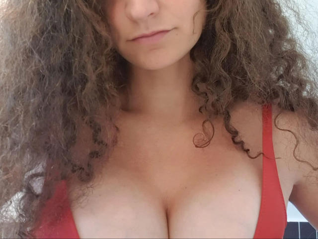 Cute-curly-hot - Live porn &amp; sex cam - 25629389