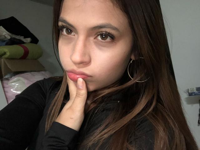 NyraVane - Live sex cam - 25629729