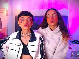 RileyAndAlexa - Sexe cam en vivo - 25629889