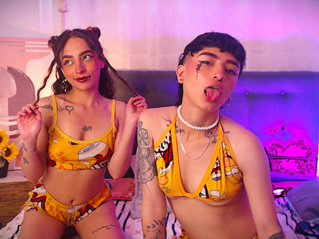 RileyAndAlexa - Sexe cam en vivo - 25629933