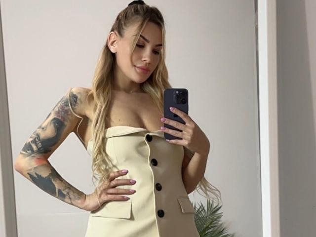 ZoeyMarie - Live porn &amp; sex cam - 25633577