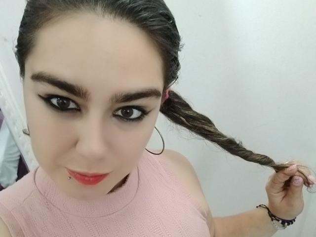 TaylorNova - Live sex cam - 25634085