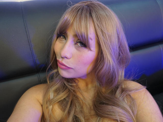 Evannia - Live sexe cam - 25637453