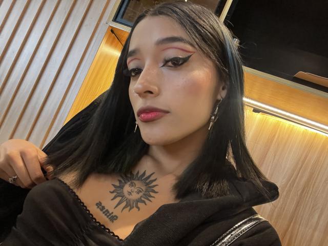 SalomeMille - Live sexe cam - 25639321