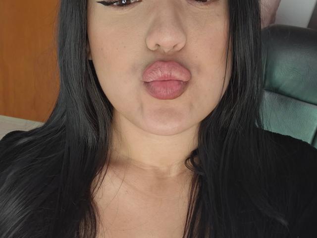 LauraRichis - Live porn &amp; sex cam - 25643869