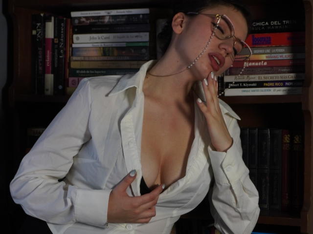 ElizaCanterville - Live porn &amp; sex cam - 25645153