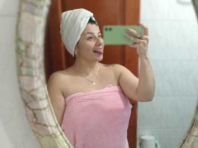 AngeleRoux - Live porn &amp; sex cam - 25645181