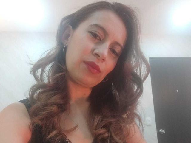 VidiaStons - Live porn &amp; sex cam - 25650129