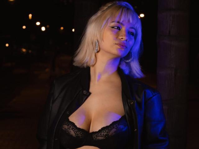 MarianneBowe - Live sexe cam - 25653329