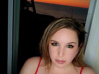 TitanicTits - Live sex cam - 25654369