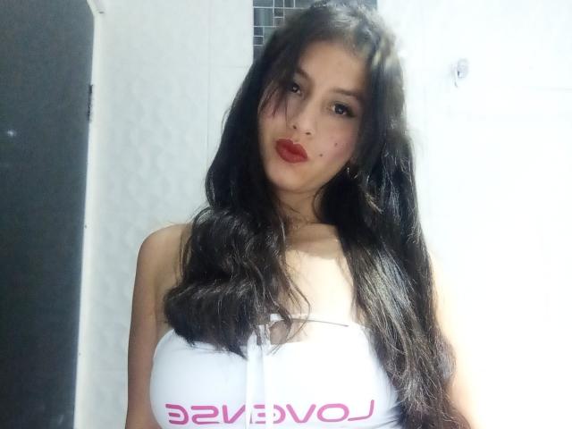 MadissonFontaine - Live sex cam - 25656081