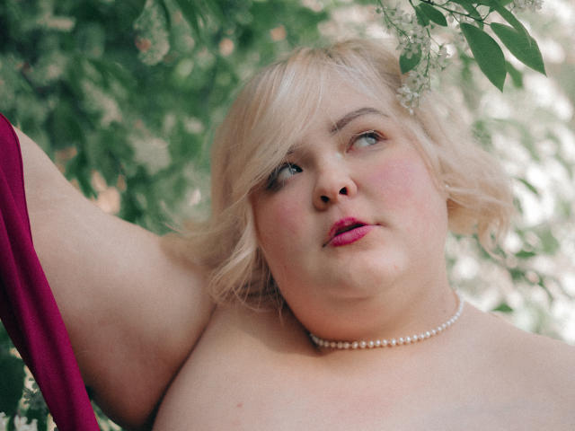 EllaBigBabe - Live sex cam - 25659689