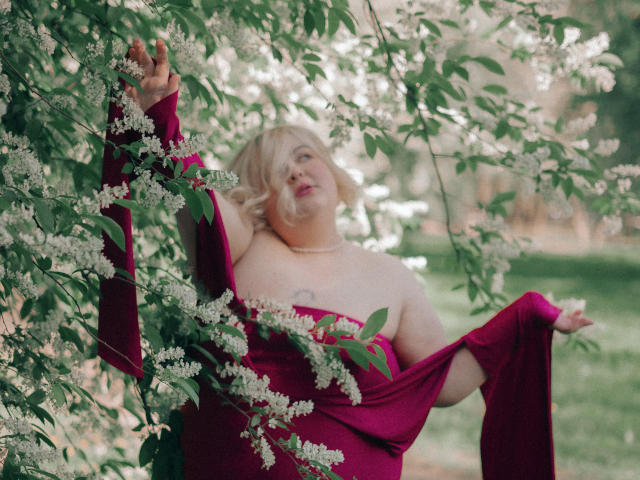 EllaBigBabe - Live sex cam - 25659705