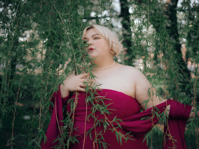 EllaBigBabe - Sexe cam en vivo - 25659769