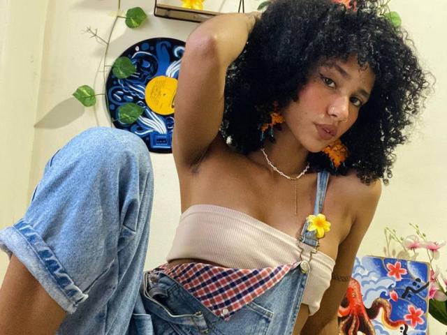 CinthiaWalker - Live Sex Cam - 25665649