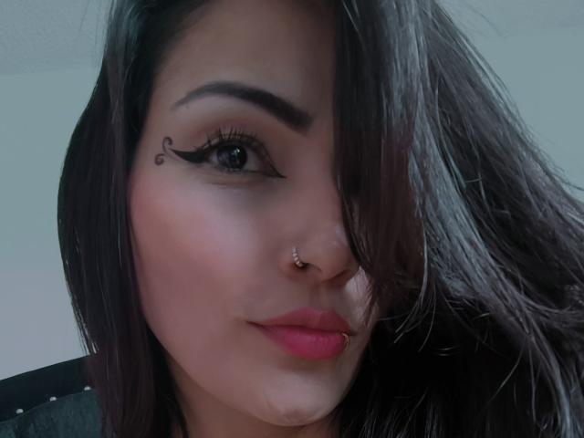 AliceGiorgia - Live sexe cam - 25668265