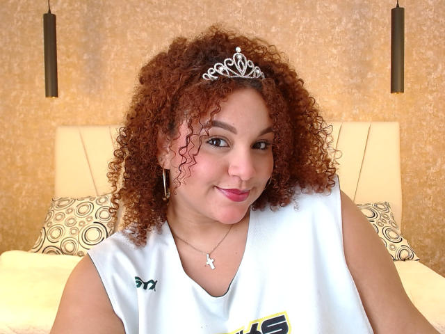 YeraCarey - Live Sex Cam - 25668465