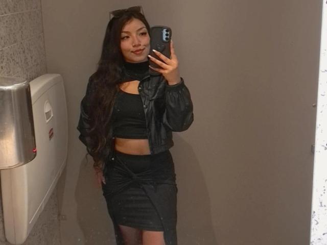 IbbyeMoreau - Live porn &amp; sex cam - 25671217