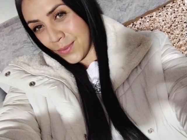 PamelaJonness - Live porn &amp; sex cam - 25672725