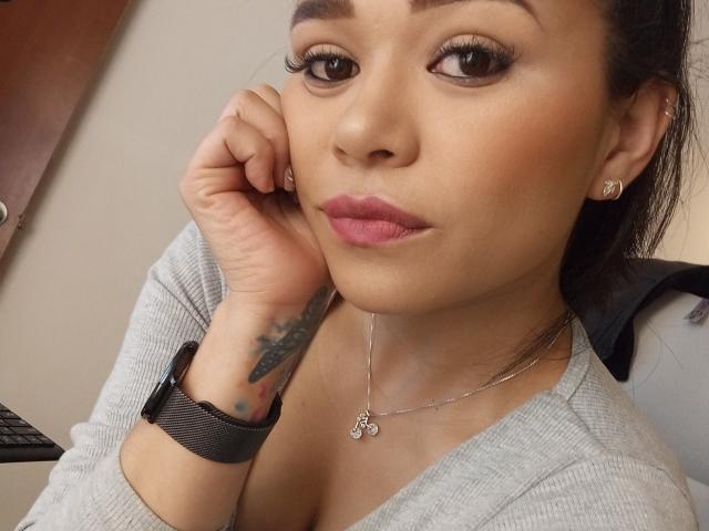 MistressVictoriaa - Live porn &amp; sex cam - 25681005