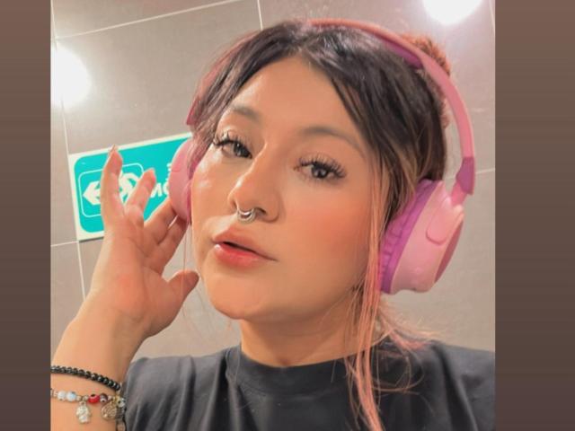 LorraineV - Sexe cam en vivo - 25685425