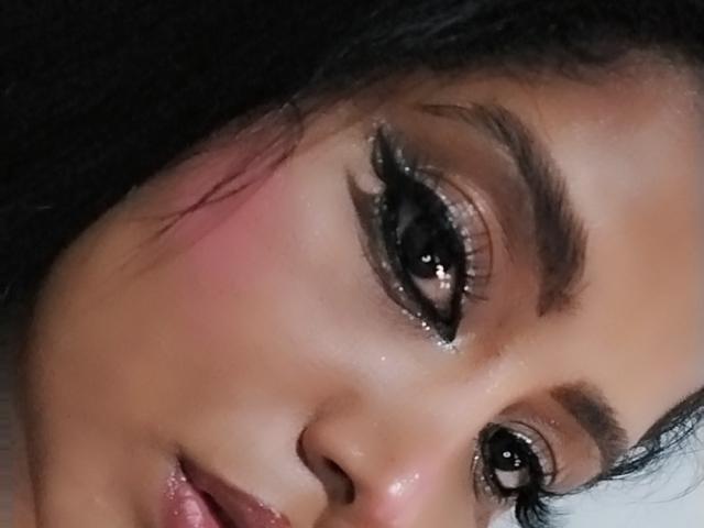 MariaCatalina - сексуальная веб-камера в реальном времени - 25686249