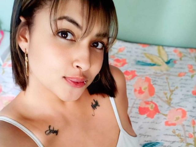 MirandaDreams - Live porn &amp; sex cam - 25692921