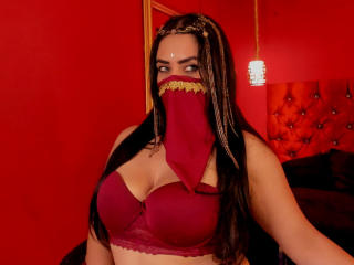 AnissaAli - Live Sex Cam - 25693765