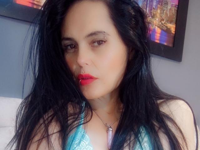 CharlotteCrofort - Live porn &amp; sex cam - 25694161
