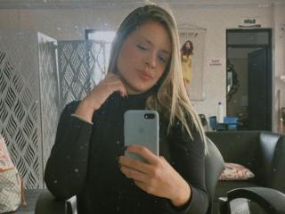 ChantalSex69 - Live sex cam - 25696173
