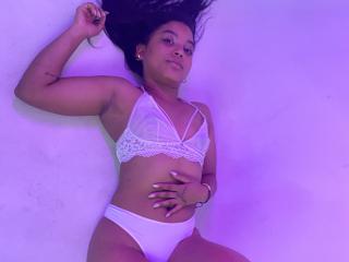 HilaryCook - Porno na żywo i seks kamera - 25698237