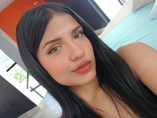 LailaBarker - Live Sex Cam - 25698685