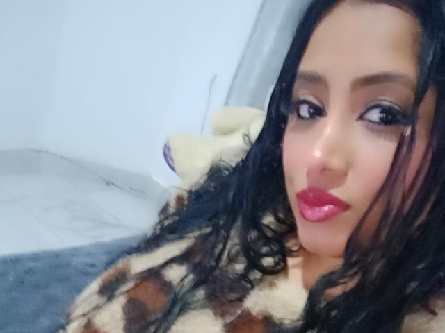 MariaCatalina - Sexe cam en vivo - 25699769