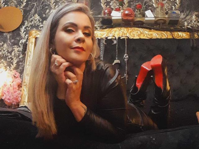 VictoriiaGray - Live porn &amp; sex cam - 25701757