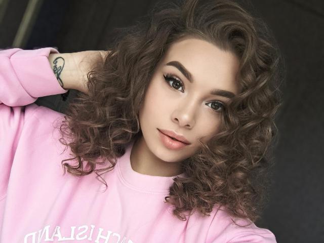 Niferttiti - Live sex cam - 25702773