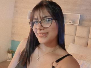 EmilyRobeerts - Live porn &amp; sex cam - 25705517