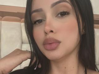 EmilyParkerr - Live sex cam - 25706093