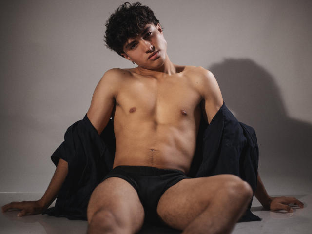 ZaneCross - Sexe cam en vivo - 25707017