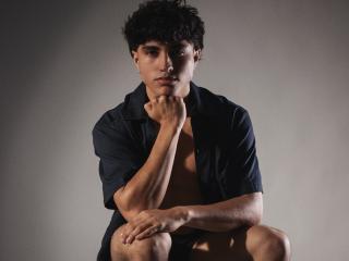 ZaneCross - Live porn &amp; sex cam - 25707021