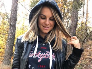 BelleLisaG - Live sex cam - 25710513