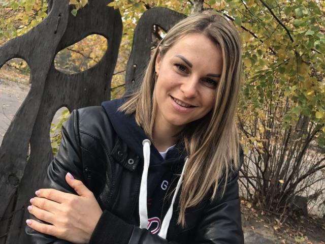 BelleLisaG - Camera khiêu dâm &amp; quyến rũ trực tiếp - 25710517