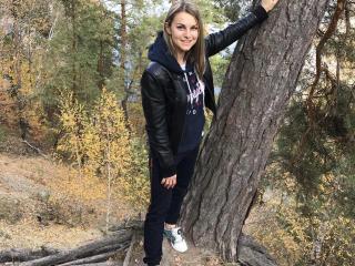 BelleLisaG - Live sex cam - 25710521