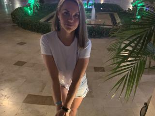 BelleLisaG - Live sex cam - 25710573