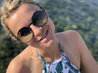 BelleLisaG - Live porn &amp; sex cam - 25710625