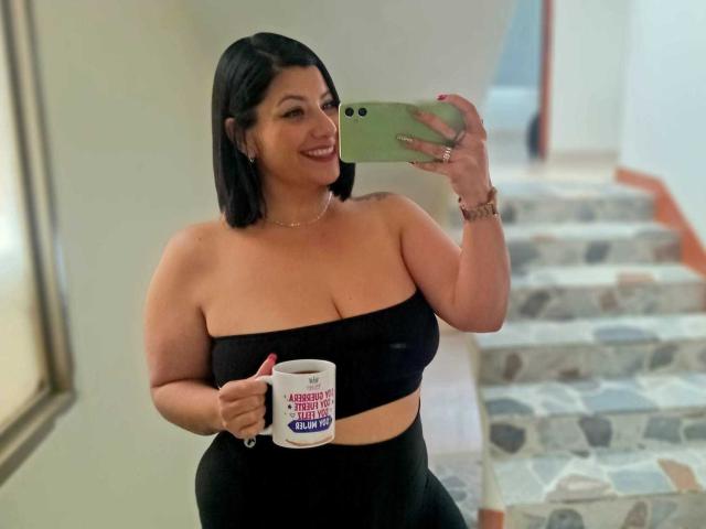 AngeleRoux - Live sexe cam - 25711525