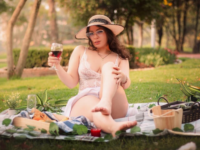 VanessaClose - Live porn &amp; sex cam - 25718765