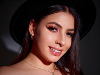 VanessaClose - Live porn &amp; sex cam - 25719025