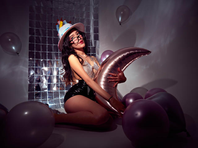 OliviaMonroe - Live porn &amp; sex cam - 25719213